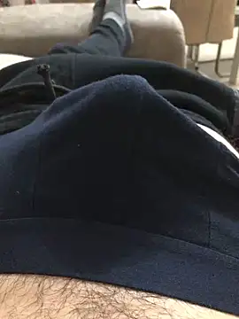 Snapshot of MoochedTape chatting on January 3, 2025, 4:33 am MoochedTape online show from January 3, 2025, 4:33 am