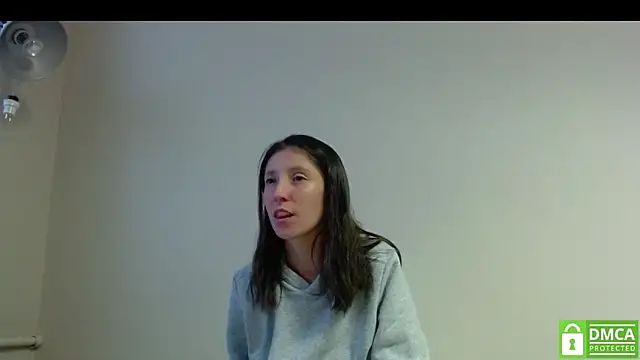 Snapshot of Sophi_Cute chatting on October 17, 2025, 3:03 pm Sophi Cute online show from October 17, 2025, 3:03 pm