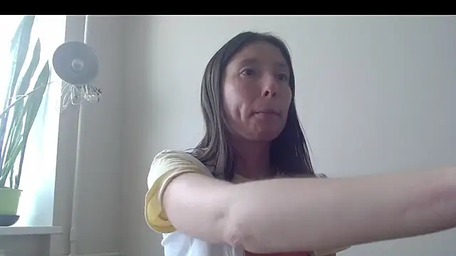 Snapshot of Sophi_Cute chatting on March 17, 2025, 2:45 pm Sophi Cute online show from March 17, 2025, 2:45 pm