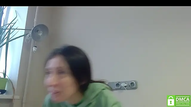 Snapshot of Sophi_Cute chatting on November 13, 2025, 12:09 pm Sophi Cute online show from November 13, 2025, 12:09 pm