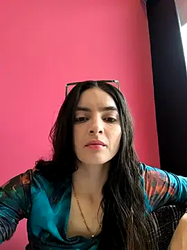 Snapshot of Sam_Sara chatting on September 17, 2025, 6:21 pm Sam Sara online show from September 17, 2025, 6:21 pm