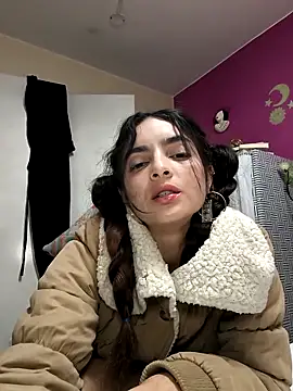 Snapshot of Sam_Sara chatting on March 6, 2025, 4:19 am Sam Sara online show from March 6, 2025, 4:19 am