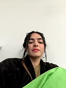 Snapshot of Sam_Sara chatting on March 17, 2025, 9:24 pm Sam Sara online show from March 17, 2025, 9:24 pm