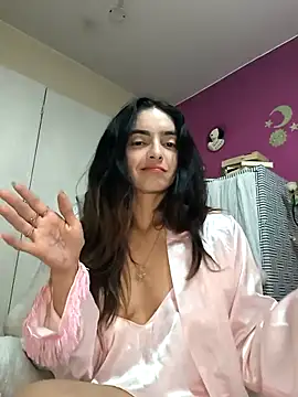 Snapshot of Sam_Sara chatting on March 8, 2025, 4:45 am Sam Sara online show from March 8, 2025, 4:45 am