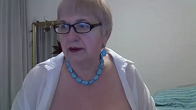 SweetCherry27 online show from February 16, 2026, 5:39 am