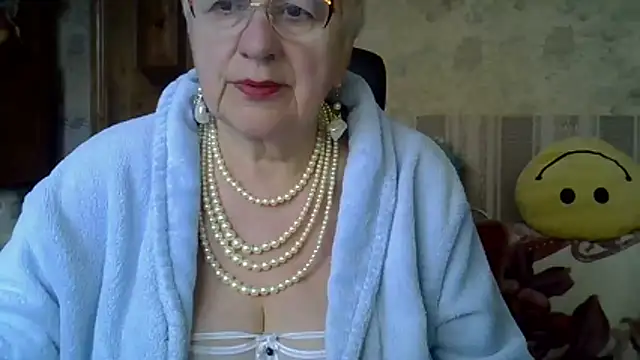 Snapshot of SweetCherry27 chatting on April 29, 2026, 5:00 am SweetCherry27 online show from April 29, 2026, 5:00 am