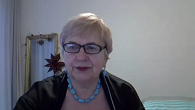 SweetCherry27 online show from February 2, 2026, 8:35 am