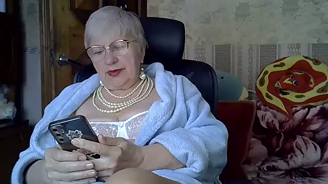 Snapshot of SweetCherry27 chatting on May 8, 2026, 4:49 am SweetCherry27 online show from May 8, 2026, 4:49 am