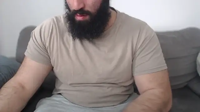 Snapshot of hugemachohandsome chatting on April 12, 2026, 8:39 am hugemachohandsome online show from April 12, 2026, 8:39 am