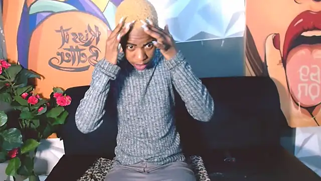 Snapshot of Ebonystormxxx chatting on October 21, 2025, 8:25 am Ebonystormxxx online show from October 21, 2025, 8:25 am