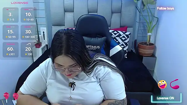 Snapshot of evelin_zaens chatting on May 31, 2026, 3:45 am evelin zaens online show from May 31, 2026, 3:45 am