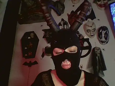 FeticheMacabre online show from September 13, 2025, 5:40 am