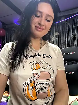 Snapshot of KikiXRed chatting on March 1, 2026, 5:29 am KikiXRed online show from March 1, 2026, 5:29 am