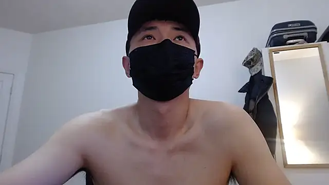 twbobo00715 online show from June 8, 2026, 5:24 pm