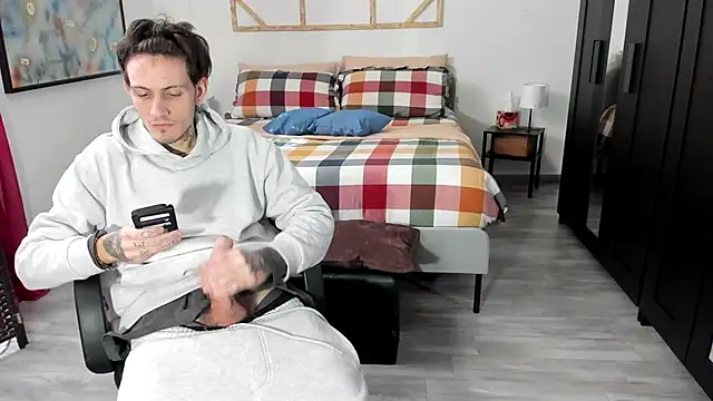 Snapshot of xxxciro13xxx chatting on February 5, 2025, 10:08 am xxxciro13xxx online show from February 5, 2025, 10:08 am