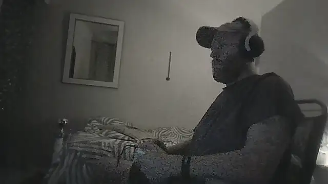 33ENG online show from April 24, 2026, 12:12 am