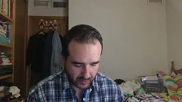 Snapshot of curiosillo83 chatting on May 27, 2026, 2:57 pm curiosillo83 online show from May 27, 2026, 2:57 pm