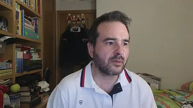 Snapshot of curiosillo83 chatting on May 30, 2026, 4:56 pm curiosillo83 online show from May 30, 2026, 4:56 pm