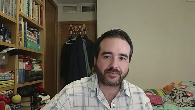 curiosillo83 online show from July 2, 2026, 3:23 am
