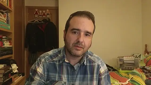 Snapshot of curiosillo83 chatting on May 18, 2026, 2:11 pm curiosillo83 online show from May 18, 2026, 2:11 pm