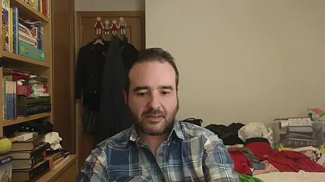 Snapshot of curiosillo83 chatting on May 23, 2026, 7:24 pm curiosillo83 online show from May 23, 2026, 7:24 pm
