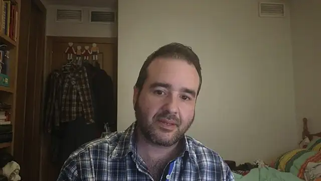 Snapshot of curiosillo83 chatting on May 11, 2026, 6:27 pm curiosillo83 online show from May 11, 2026, 6:27 pm