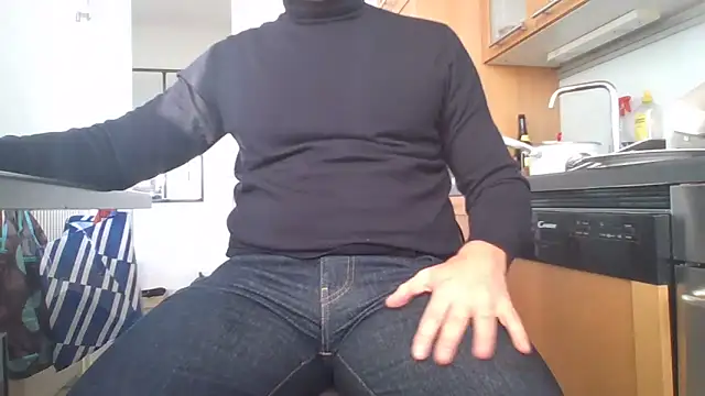 Snapshot of jouet75 chatting on January 6, 2026, 12:42 pm jouet75 online show from January 6, 2026, 12:42 pm