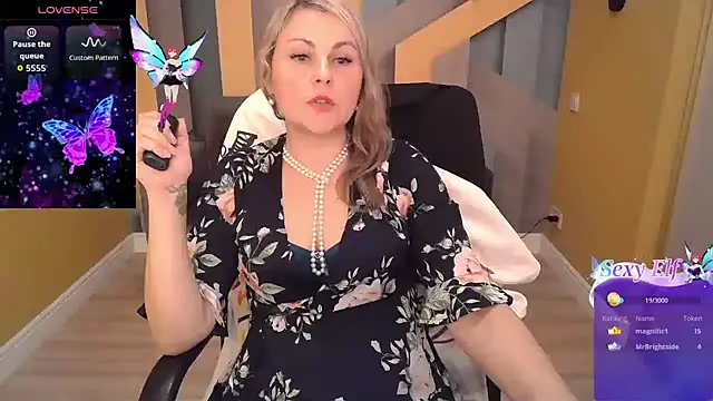 Snapshot of Candy_Long chatting on December 19, 2025, 8:06 am Candy Long online show from December 19, 2025, 8:06 am