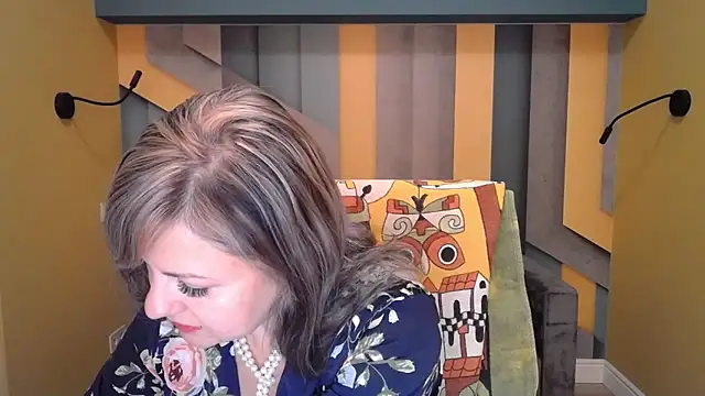 Candy Long online show from October 2, 2025, 5:33 am