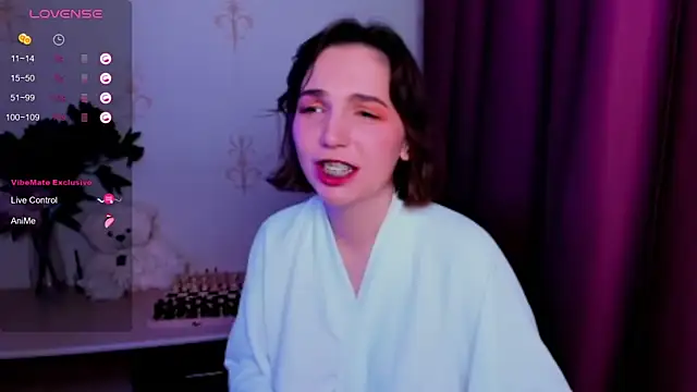 KindHazelHere  online show from November 29, 2025, 12:16 pm