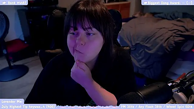 lavendermei online show from July 25, 2026, 6:47 pm