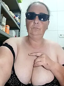 eroticjessitop online show from March 3, 2026, 5:42 pm