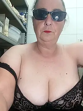 Snapshot of eroticjessitop chatting on February 24, 2026, 5:47 pm eroticjessitop online show from February 24, 2026, 5:47 pm