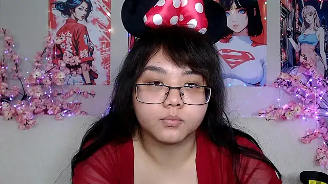 Snapshot of Moertomlly chatting on May 24, 2026, 4:01 am Moertomlly online show from May 24, 2026, 4:01 am