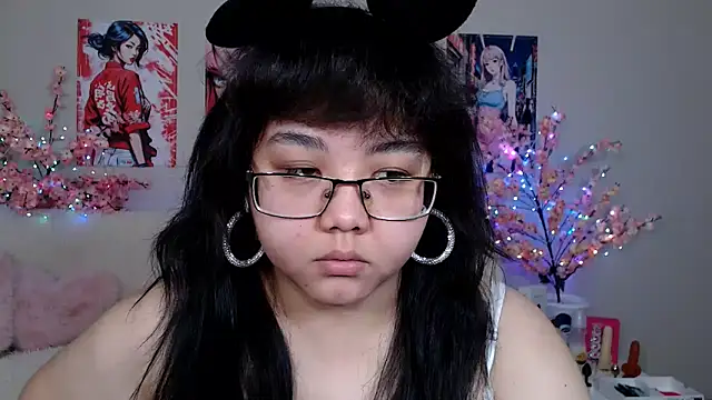 Snapshot of Moertomlly chatting on March 22, 2026, 5:00 am Moertomlly online show from March 22, 2026, 5:00 am