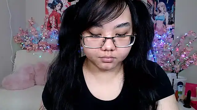 Snapshot of Moertomlly chatting on March 26, 2026, 4:22 am Moertomlly online show from March 26, 2026, 4:22 am
