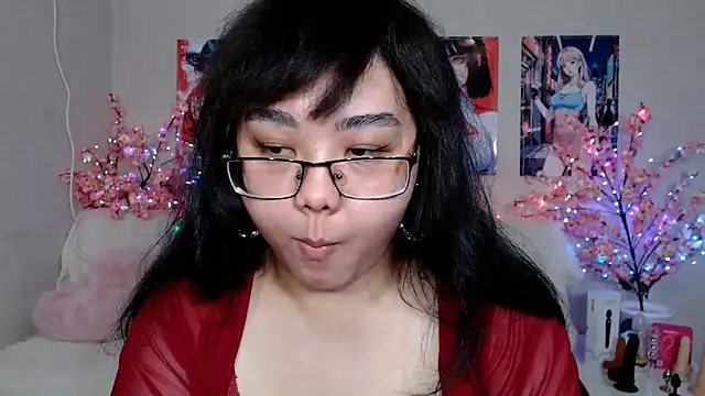 Snapshot of Moertomlly chatting on March 7, 2026, 4:30 am Moertomlly online show from March 7, 2026, 4:30 am