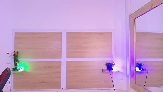  nickypurple  online show from March 6, 2026, 7:20 pm