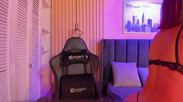 ashlye miller  online show from March 18, 2025, 3:56 am