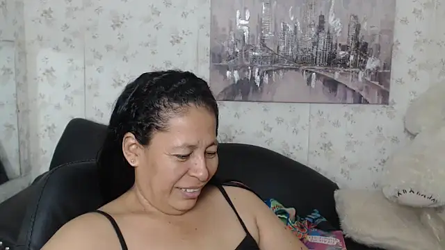 Snapshot of mature_martina chatting on June 11, 2026, 12:32 am mature martina online show from June 11, 2026, 12:32 am