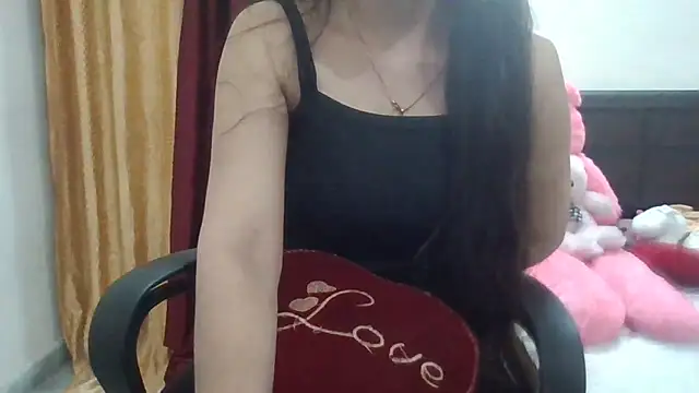 Snapshot of Sexy_iknoor chatting on May 8, 2026, 5:22 am Sexy iknoor online show from May 8, 2026, 5:22 am