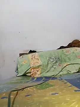 kaiz0217 online show from January 28, 2025, 6:28 pm