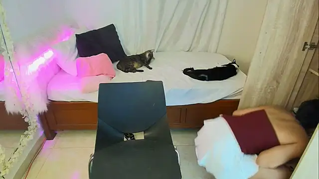 Nanami 19 online show from November 4, 2025, 6:55 pm