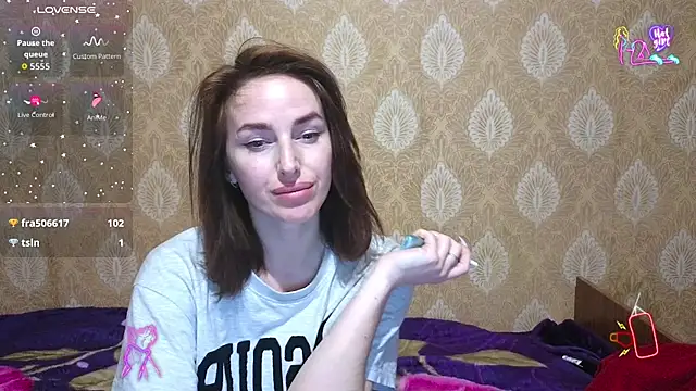 Snapshot of xx_adrihanna_xx chatting on March 9, 2026, 6:00 pm xx adrihanna xx online show from March 9, 2026, 6:00 pm