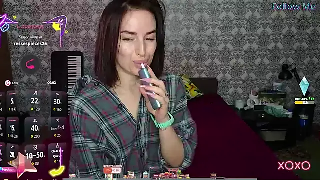 xx adrihanna xx online show from October 29, 2025, 7:51 am