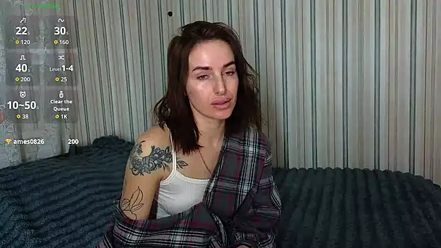 xx adrihanna xx online show from February 5, 2026, 8:15 pm