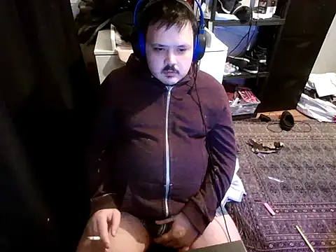 Snapshot of Bebemickey75 chatting on March 9, 2025, 6:11 pm Bebemickey75 online show from March 9, 2025, 6:11 pm