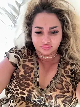 Snapshot of Denisse_Perry chatting on November 27, 2025, 3:12 pm Denisse Perry online show from November 27, 2025, 3:12 pm