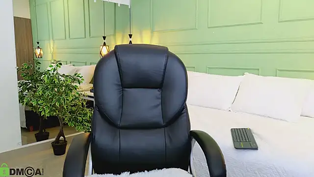 kataliina   online show from March 11, 2026, 11:59 am