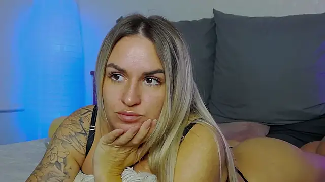 SofiJames online show from September 10, 2025, 6:23 am